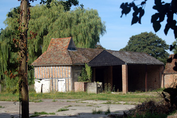 Manor Farm barns August 2009